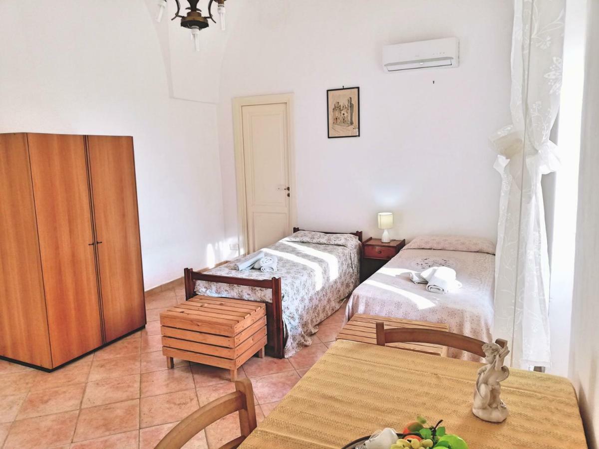 Centro Storico Di Castro Marina Apartment ภายนอก รูปภาพ